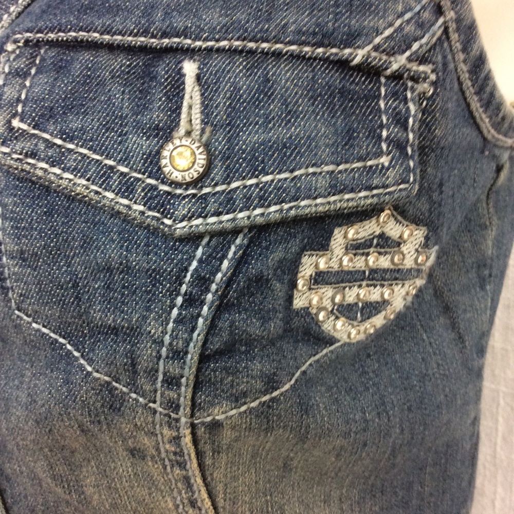 Harley Davidson Medium Denim Vest - Picture 4 of 16